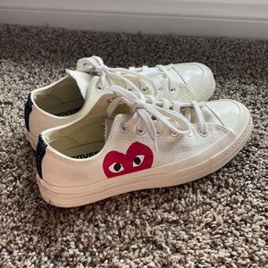 LIKE NEW COMME DES GARÇON x Converse